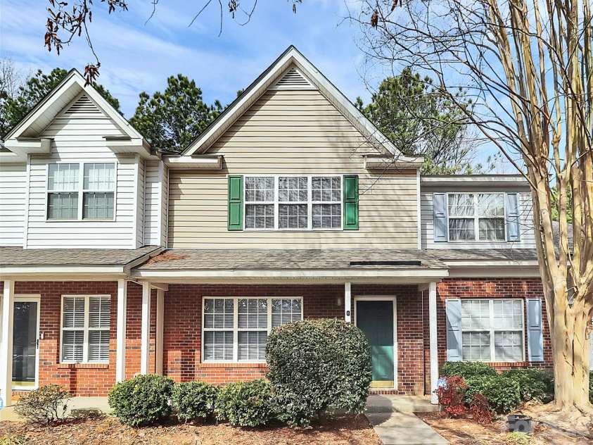 10739 Holly Ridge Boulevard, Charlotte, NC 28216.  MLS# CAR4345116, YatesRealty ID 1676. 