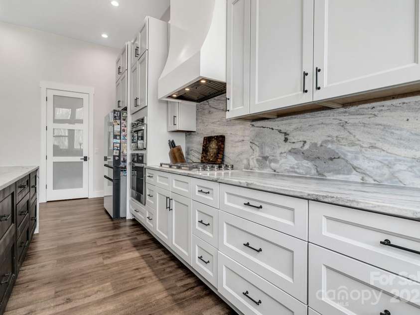 20 Slate Drive, Candler, NC 28715.  MLS# CAR4238735, YatesRealty ID 16760. 