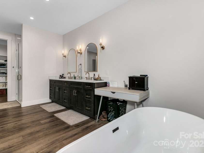 20 Slate Drive, Candler, NC 28715.  MLS# CAR4238735, YatesRealty ID 16760. 