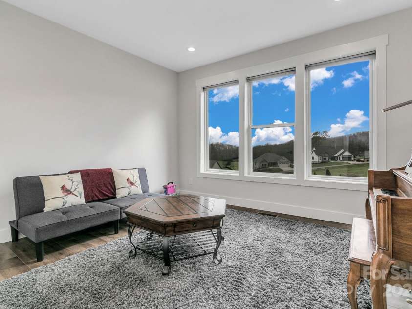 20 Slate Drive, Candler, NC 28715.  MLS# CAR4238735, YatesRealty ID 16760. 