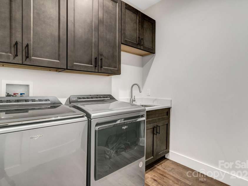 20 Slate Drive, Candler, NC 28715.  MLS# CAR4238735, YatesRealty ID 16760. 