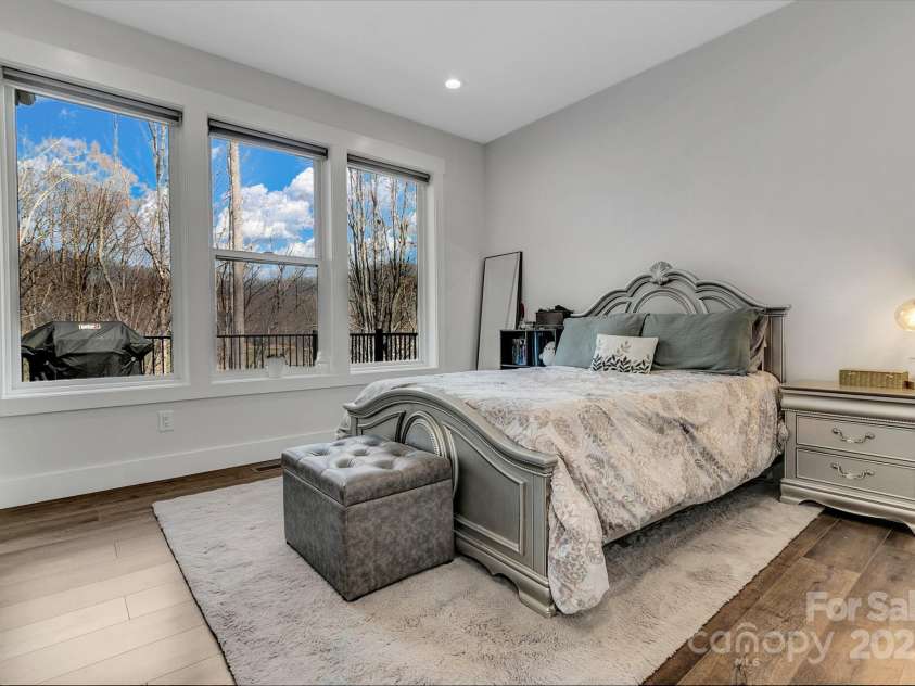 20 Slate Drive, Candler, NC 28715.  MLS# CAR4238735, YatesRealty ID 16760. 