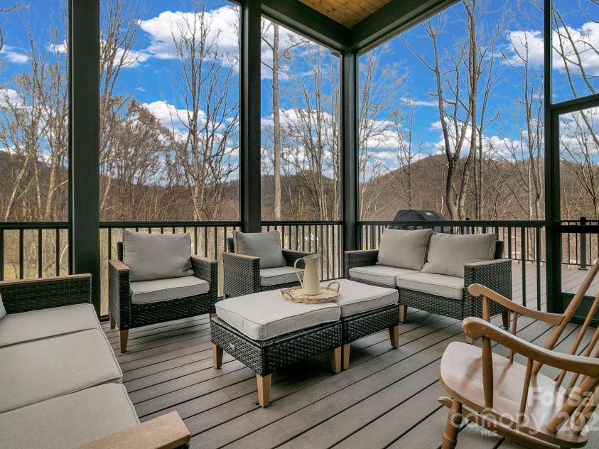 20 Slate Drive, Candler, NC 28715.  MLS# CAR4238735, YatesRealty ID 16760. 