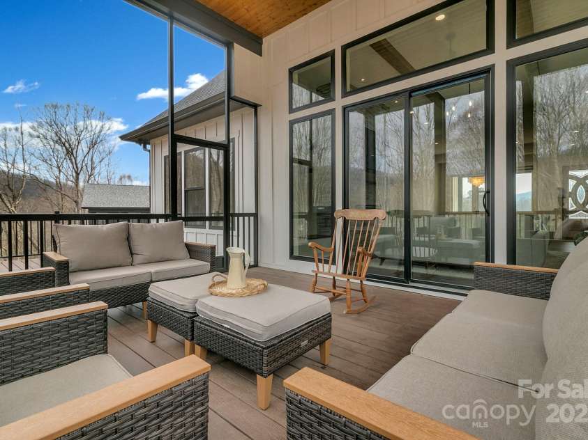 20 Slate Drive, Candler, NC 28715.  MLS# CAR4238735, YatesRealty ID 16760. 