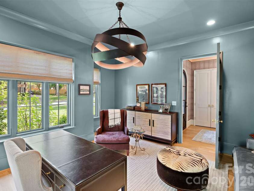 254 Huntley Place, Charlotte, NC 28207.  MLS# CAR4365613, YatesRealty ID 16761. 
