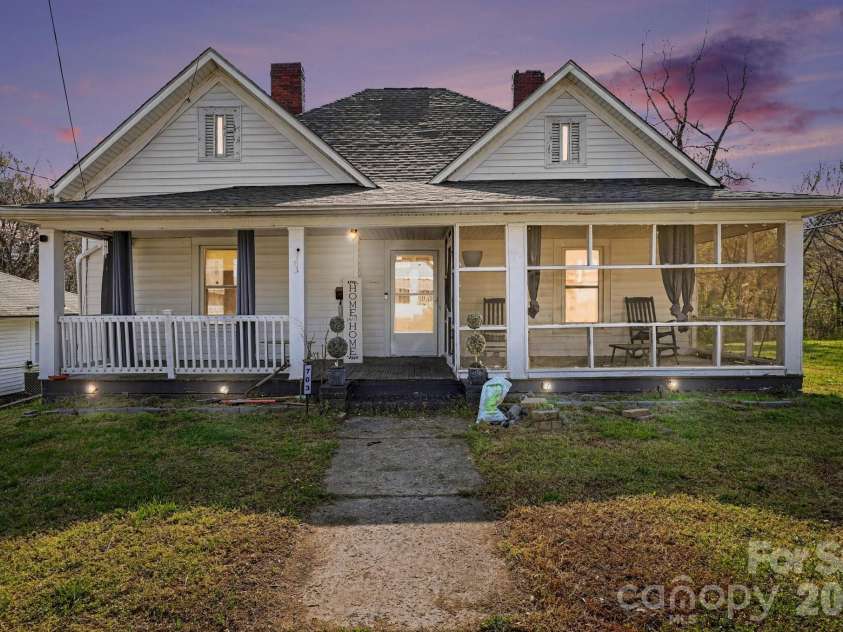 703 5th Street, Spencer, NC 28159.  MLS# CAR4361601, YatesRealty ID 16762. 