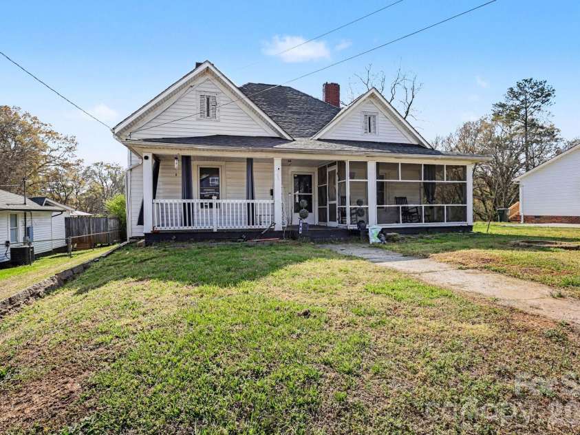 703 5th Street, Spencer, NC 28159.  MLS# CAR4361601, YatesRealty ID 16762. 