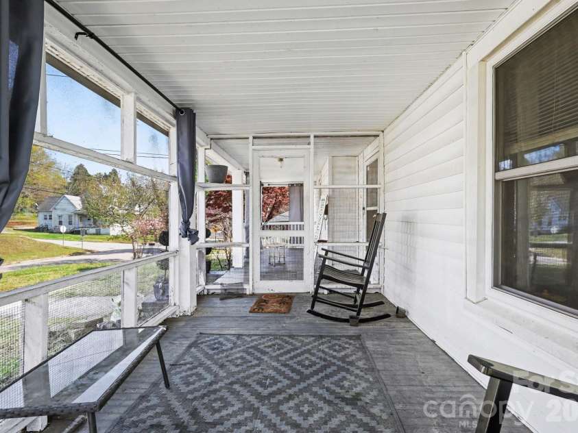 703 5th Street, Spencer, NC 28159.  MLS# CAR4361601, YatesRealty ID 16762. 