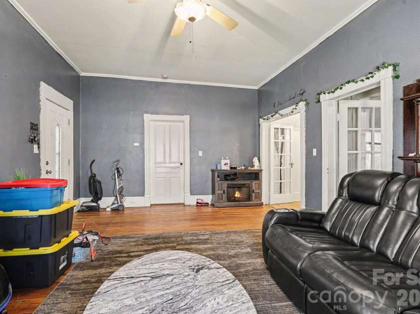 703 5th Street, Spencer, NC 28159.  MLS# CAR4361601, YatesRealty ID 16762. 