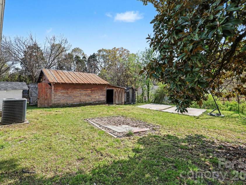 703 5th Street, Spencer, NC 28159.  MLS# CAR4361601, YatesRealty ID 16762. 