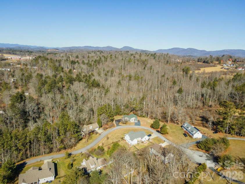 243 Scenic Ridge Drive, Hendersonville, NC 28792.  MLS# CAR4342499, YatesRealty ID 16763. 