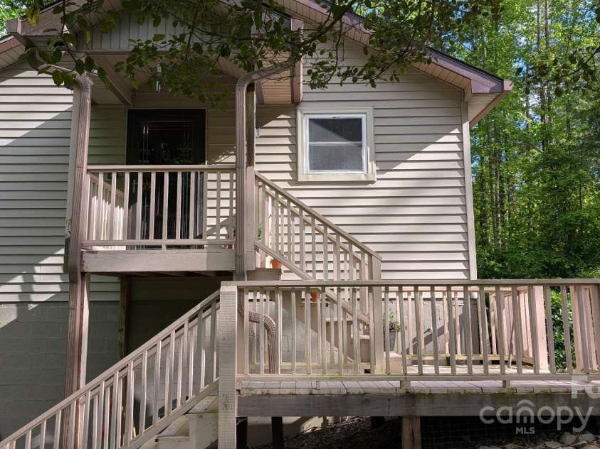 87 Oscar Chappell Road, Brevard, NC 28712.  MLS# CAR4254679, YatesRealty ID 16763. Front Picture