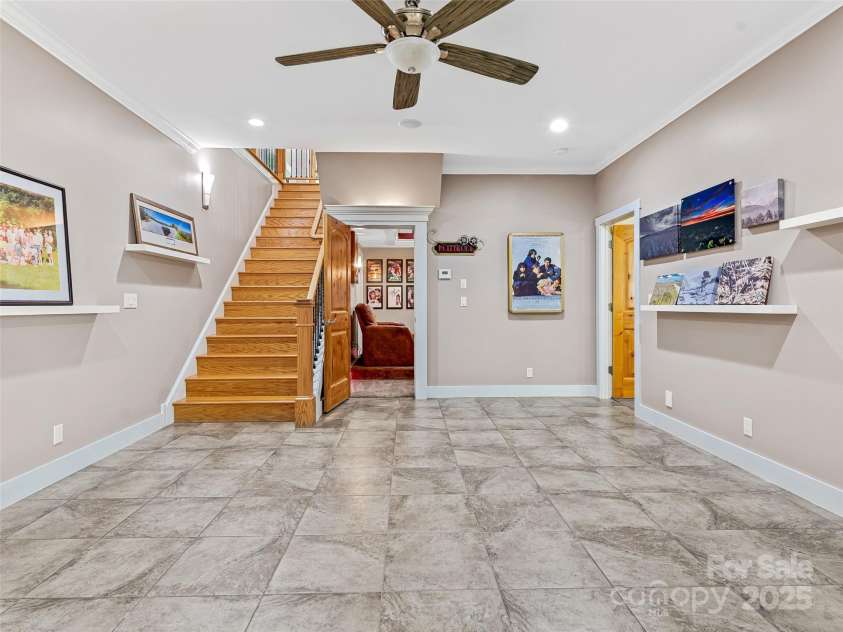 105 Blackberry Lane, Fairview, NC 28730.  MLS# CAR4301425, YatesRealty ID 16764. 