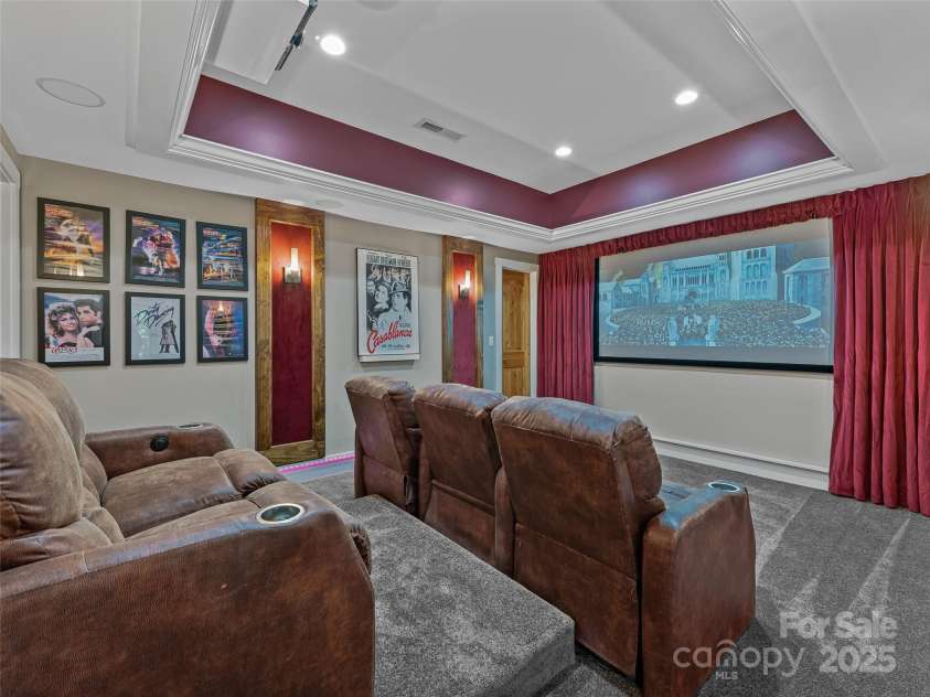 105 Blackberry Lane, Fairview, NC 28730.  MLS# CAR4301425, YatesRealty ID 16764. 