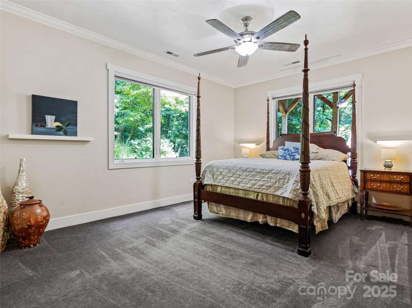 105 Blackberry Lane, Fairview, NC 28730.  MLS# CAR4301425, YatesRealty ID 16764. 