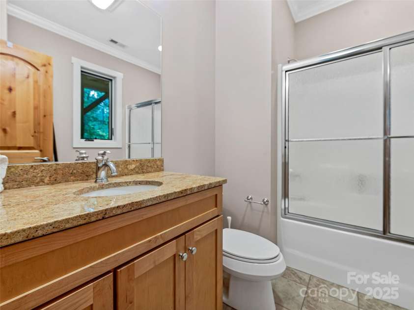 105 Blackberry Lane, Fairview, NC 28730.  MLS# CAR4301425, YatesRealty ID 16764. 