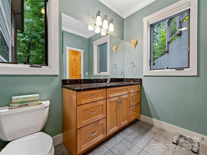 105 Blackberry Lane, Fairview, NC 28730.  MLS# CAR4301425, YatesRealty ID 16764. 