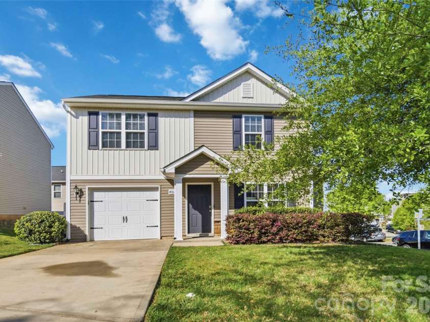 14015 Rory Glen Lane, Charlotte, NC 28215.  MLS# CAR4365200, YatesRealty ID 16764. 