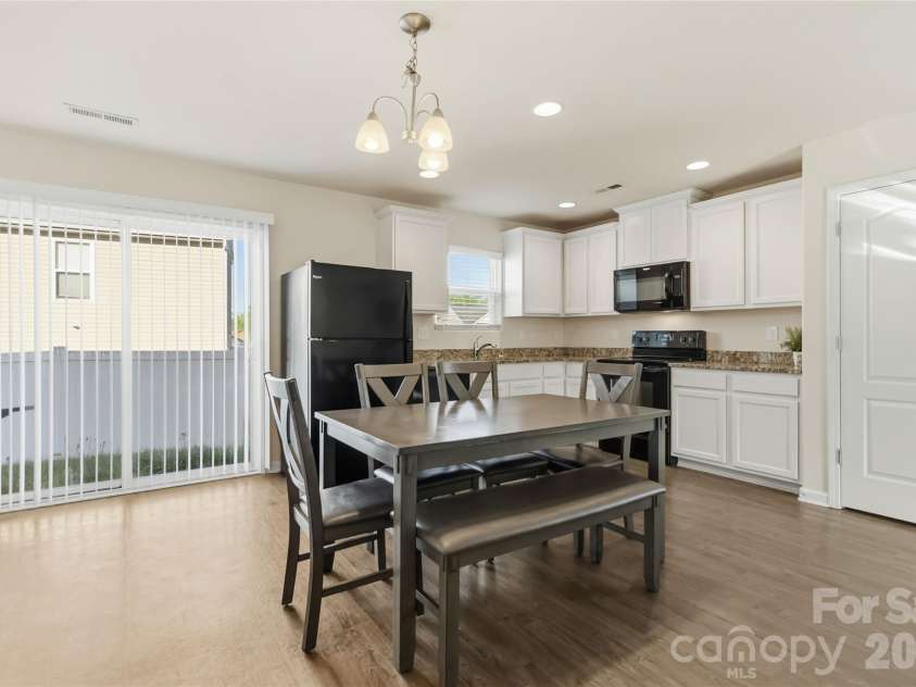 14015 Rory Glen Lane, Charlotte, NC 28215.  MLS# CAR4365200, YatesRealty ID 16764. 
