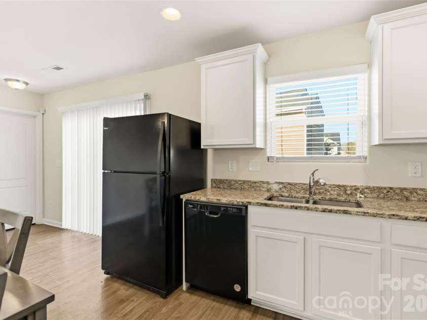 14015 Rory Glen Lane, Charlotte, NC 28215.  MLS# CAR4365200, YatesRealty ID 16764. 