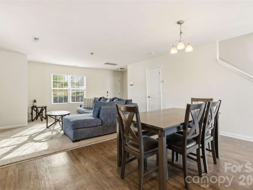 14015 Rory Glen Lane, Charlotte, NC 28215.  MLS# CAR4365200, YatesRealty ID 16764. 