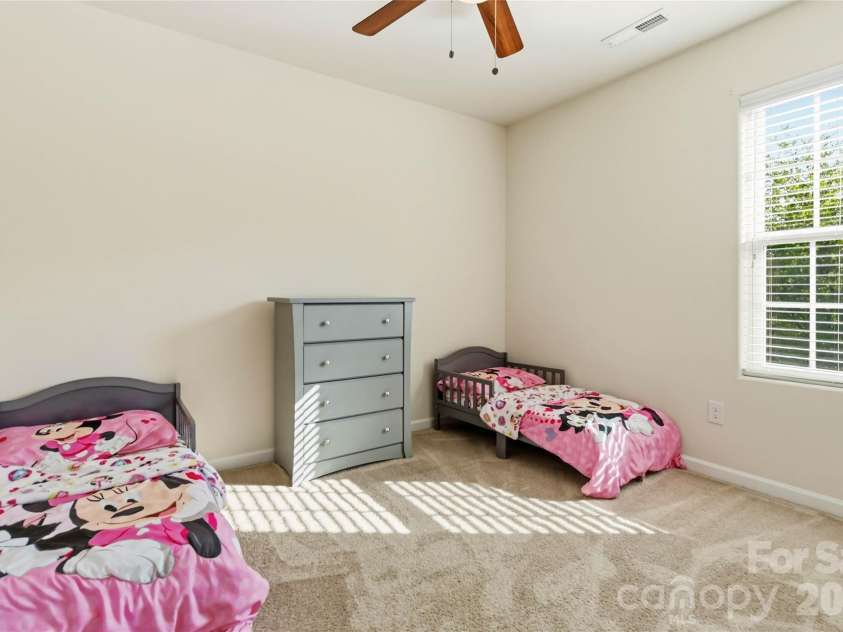 14015 Rory Glen Lane, Charlotte, NC 28215.  MLS# CAR4365200, YatesRealty ID 16764. 
