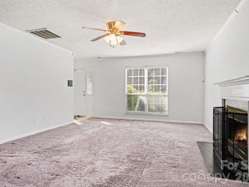 1041 Chaucery Lane, Matthews, NC 28104.  MLS# CAR4365400, YatesRealty ID 16765. 