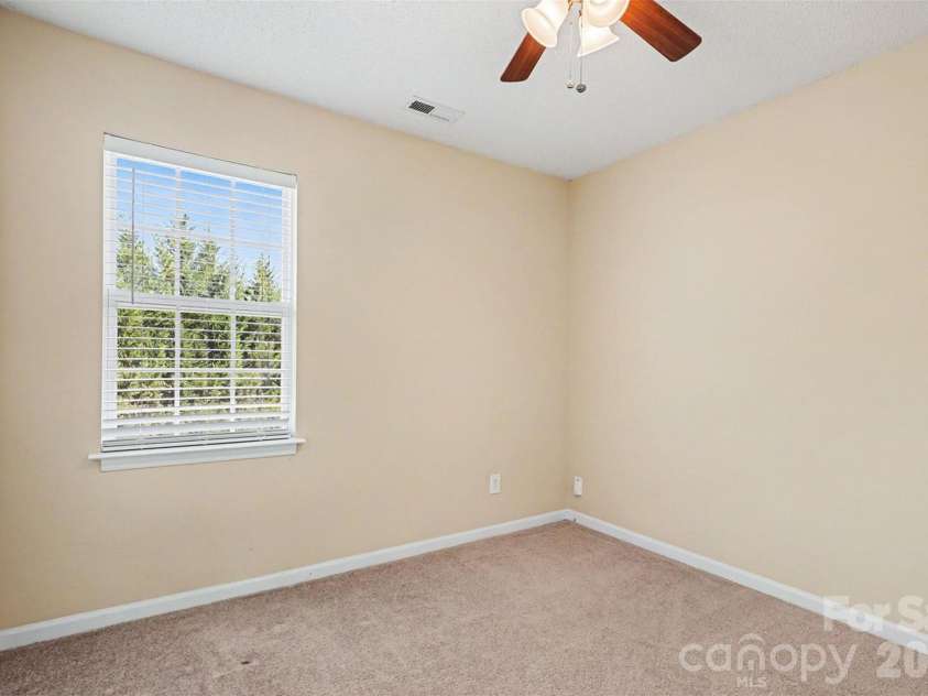 1041 Chaucery Lane, Matthews, NC 28104.  MLS# CAR4365400, YatesRealty ID 16765. 