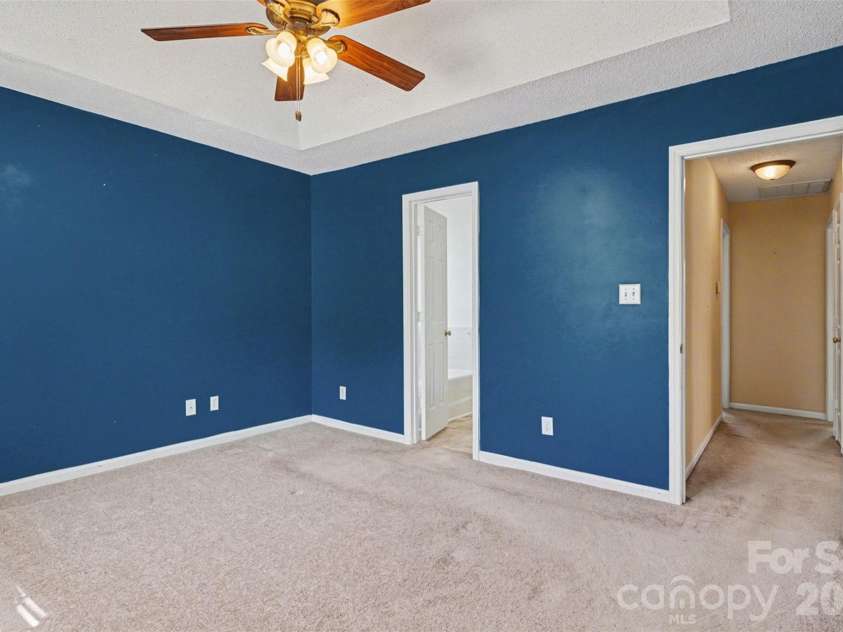 1041 Chaucery Lane, Matthews, NC 28104.  MLS# CAR4365400, YatesRealty ID 16765. 