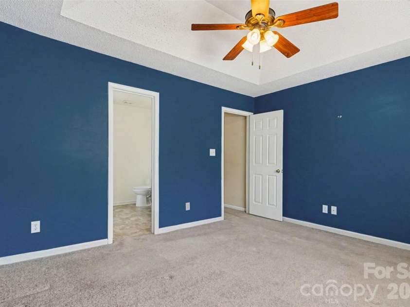 1041 Chaucery Lane, Matthews, NC 28104.  MLS# CAR4365400, YatesRealty ID 16765. 