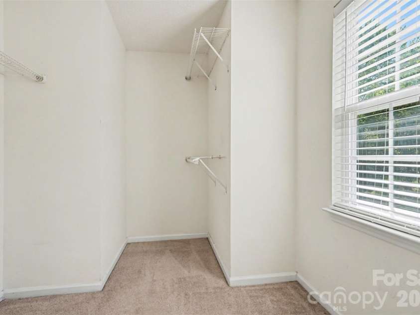 1041 Chaucery Lane, Matthews, NC 28104.  MLS# CAR4365400, YatesRealty ID 16765. 