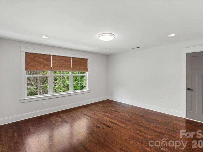 17909 Nodghia Circle, Davidson, NC 28036.  MLS# CAR4363596, YatesRealty ID 16766. Bedroom 3