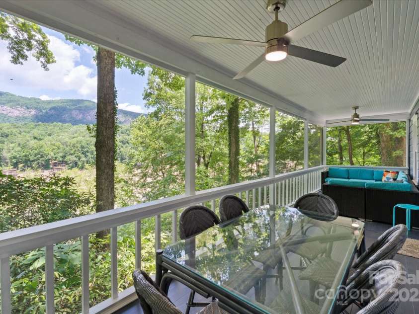 194 Mark Twain Drive, Lake Lure, NC 28743.  MLS# CAR4263893, YatesRealty ID 16767. 