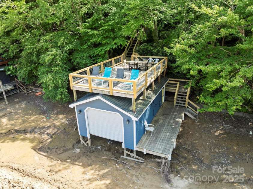 194 Mark Twain Drive, Lake Lure, NC 28743.  MLS# CAR4263893, YatesRealty ID 16767. 