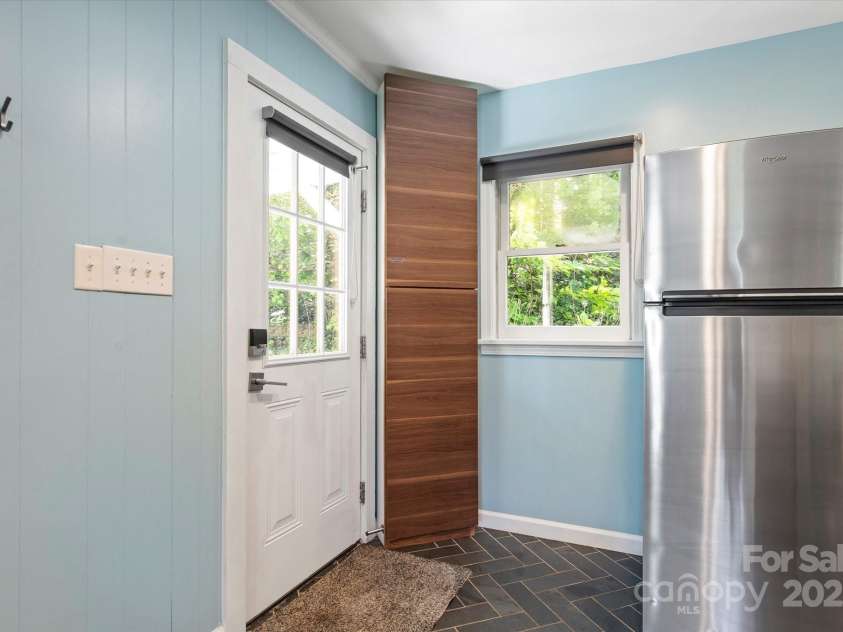 194 Mark Twain Drive, Lake Lure, NC 28743.  MLS# CAR4263893, YatesRealty ID 16767. 