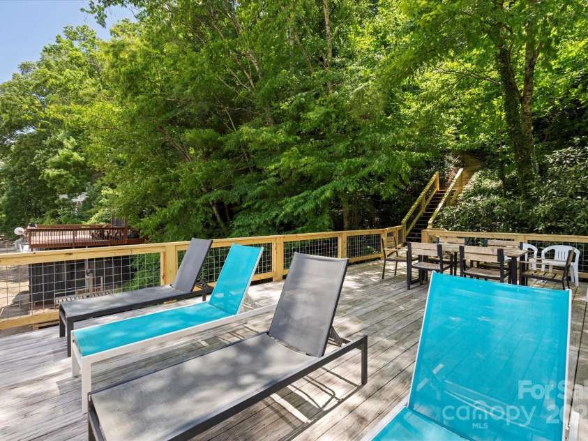 194 Mark Twain Drive, Lake Lure, NC 28743.  MLS# CAR4263893, YatesRealty ID 16767. 