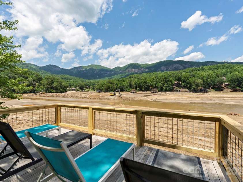 194 Mark Twain Drive, Lake Lure, NC 28743.  MLS# CAR4263893, YatesRealty ID 16767. 