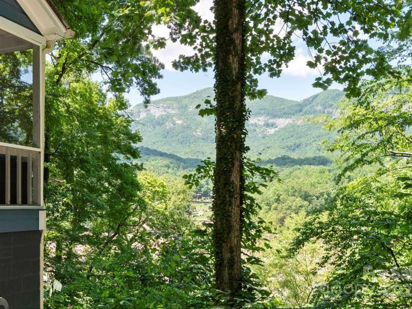 194 Mark Twain Drive, Lake Lure, NC 28743.  MLS# CAR4263893, YatesRealty ID 16767. 