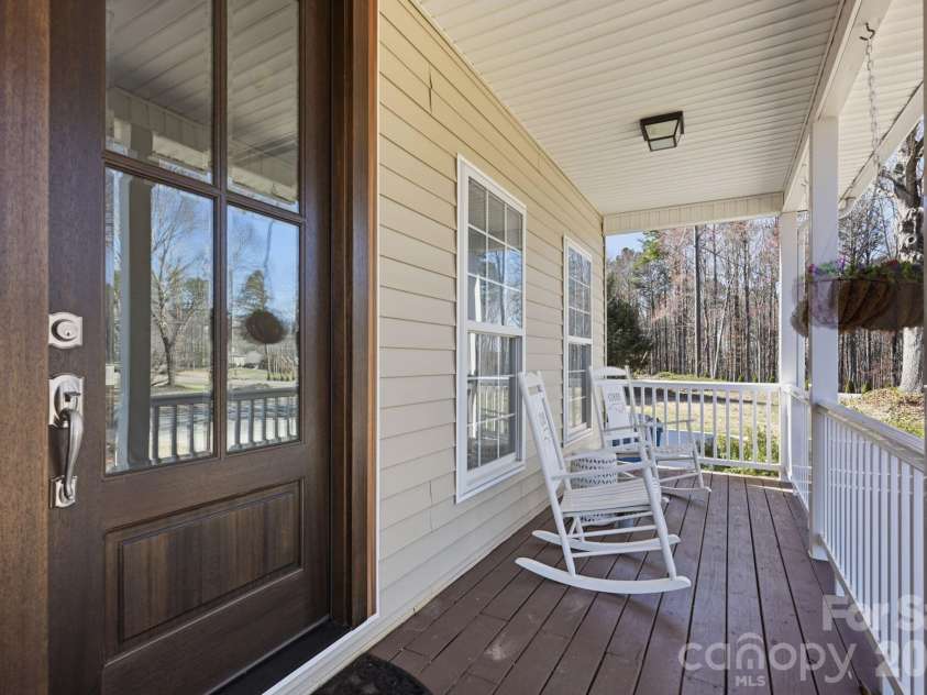 7335 Broad Wing Lane, Sherrills Ford, NC 28673.  MLS# CAR4350397, YatesRealty ID 16767. 