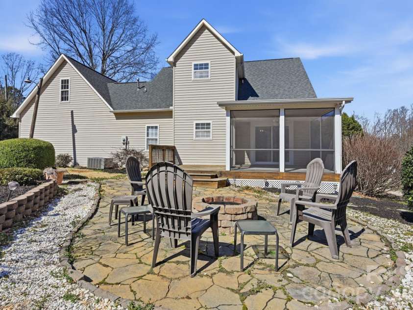 7335 Broad Wing Lane, Sherrills Ford, NC 28673.  MLS# CAR4350397, YatesRealty ID 16767. 