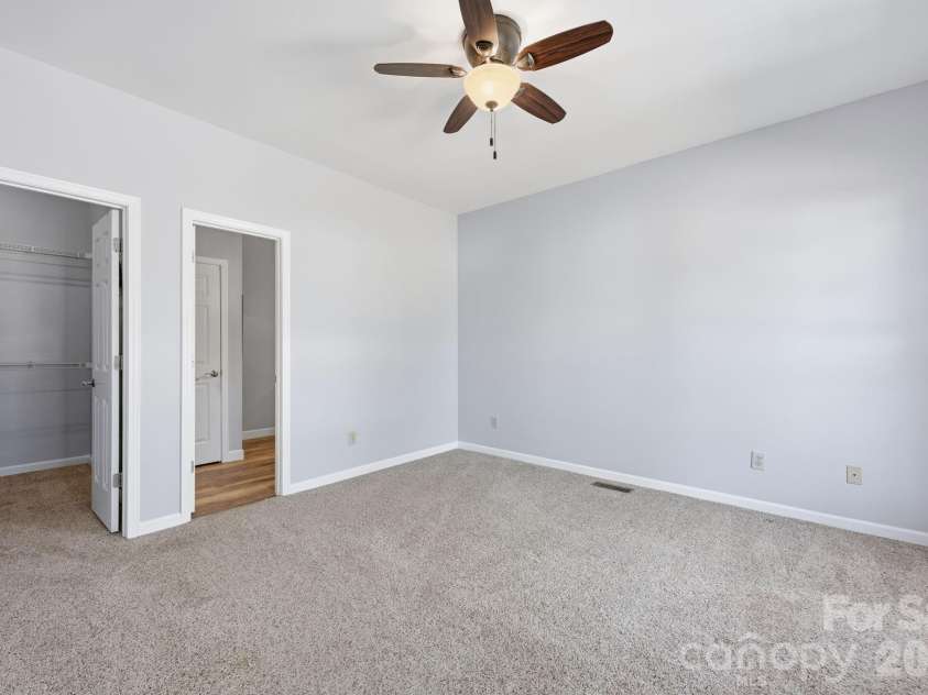 7335 Broad Wing Lane, Sherrills Ford, NC 28673.  MLS# CAR4350397, YatesRealty ID 16767. Main Level Primary Bedroom