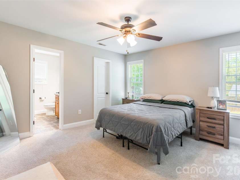 379 Maiden Lane, Concord, NC 28025.  MLS# CAR4373764, YatesRealty ID 16768. 
