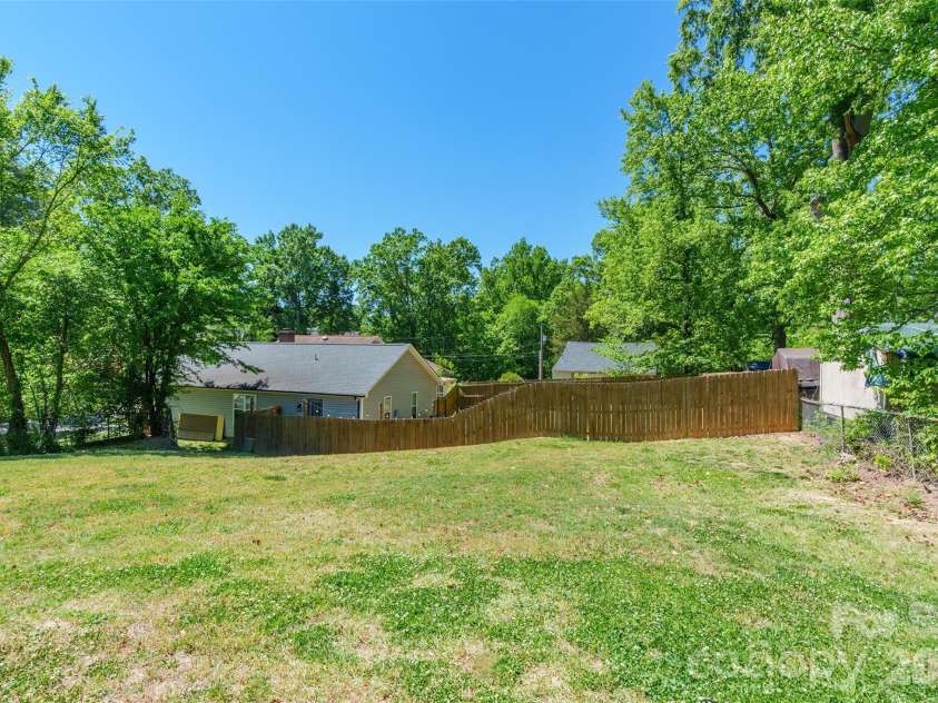 379 Maiden Lane, Concord, NC 28025.  MLS# CAR4373764, YatesRealty ID 16768. 