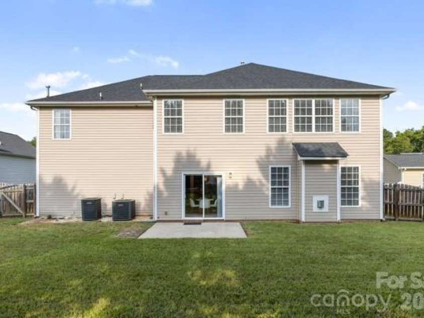 6006 Brook Valley Run, Monroe, NC 28110.  MLS# CAR4411521, YatesRealty ID 16769. 