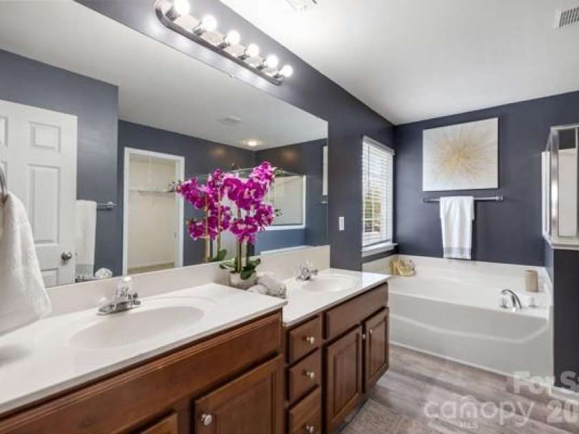 6006 Brook Valley Run, Monroe, NC 28110.  MLS# CAR4411521, YatesRealty ID 16769. Primary Bathroom