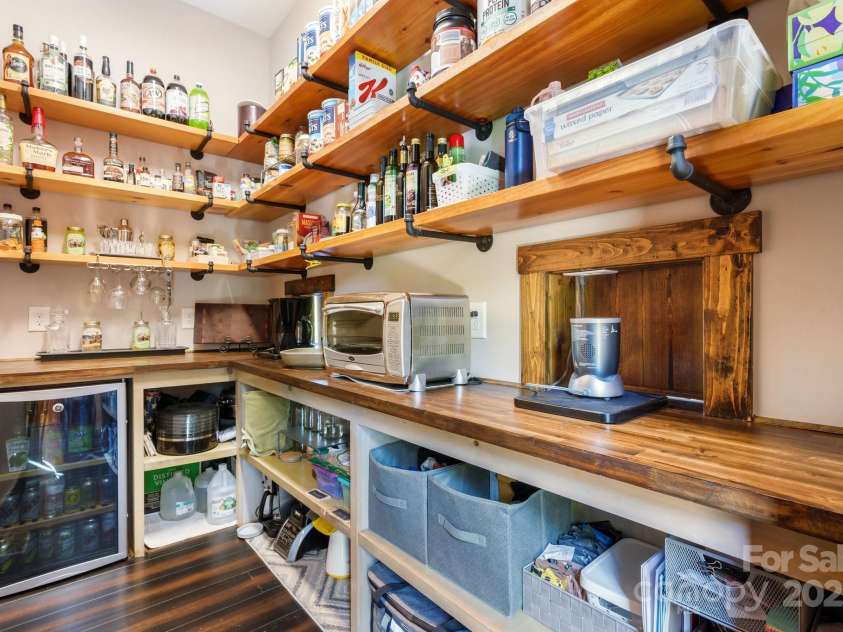 2775 Campbells Trace, Nebo, NC 28761.  MLS# CAR4258395, YatesRealty ID 16771. 