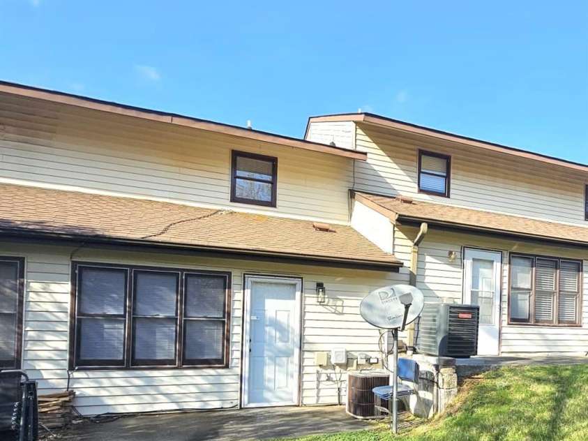 1010-234 Cedar Place Court, Winston Salem, NC 27107.  MLS# CAR4243947, YatesRealty ID 16772. 