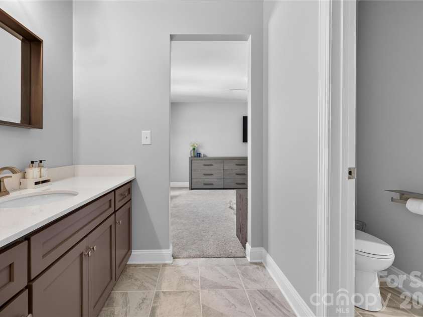 121 Leeward Shoals Lane, Mooresville, NC 28117.  MLS# CAR4367993, YatesRealty ID 16772. 