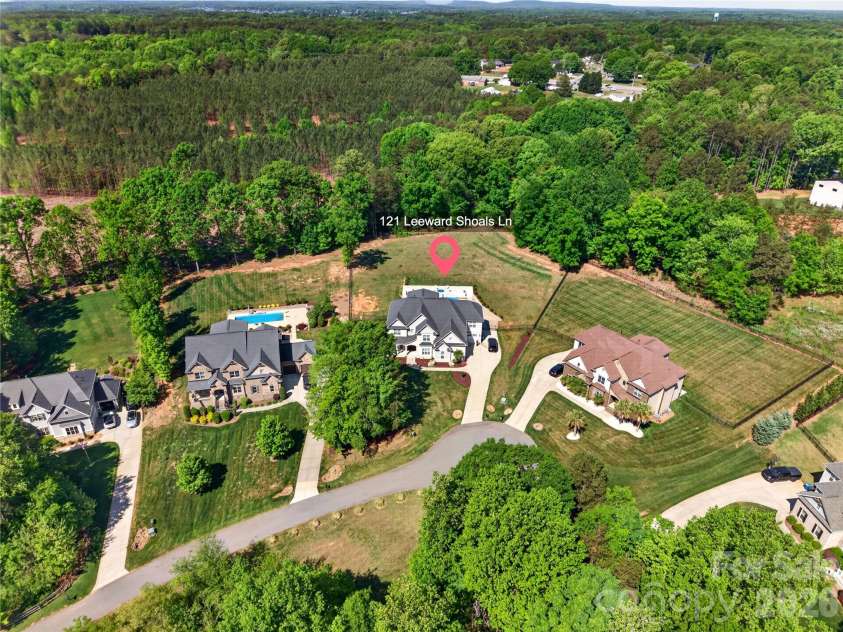 121 Leeward Shoals Lane, Mooresville, NC 28117.  MLS# CAR4367993, YatesRealty ID 16772. 