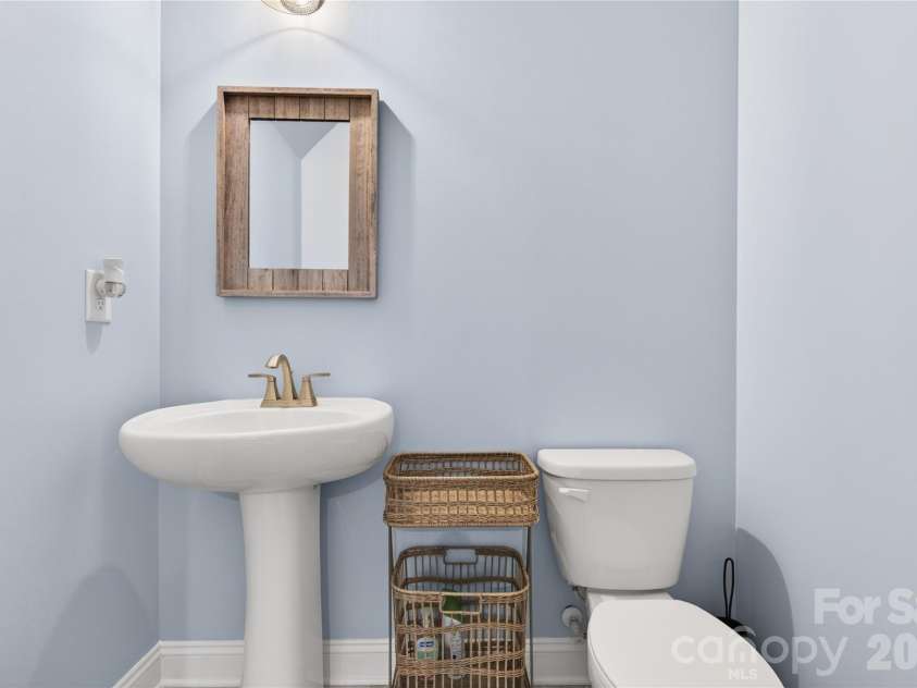 121 Leeward Shoals Lane, Mooresville, NC 28117.  MLS# CAR4367993, YatesRealty ID 16772. Half bath on 3rd level
